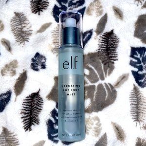 Hydrating coconut mist
